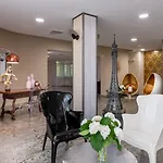 Ξενοδοχείο Rivoli Hotel 3*