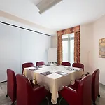里沃利酒店 3*