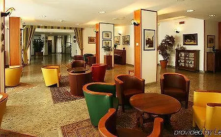 Rivoli Hotel Hotel 3*