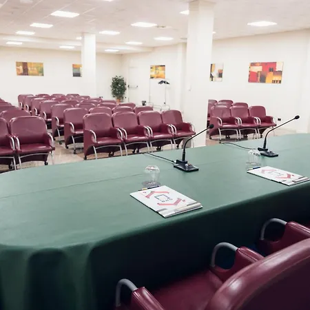 Rivoli Hotel Отель 3*