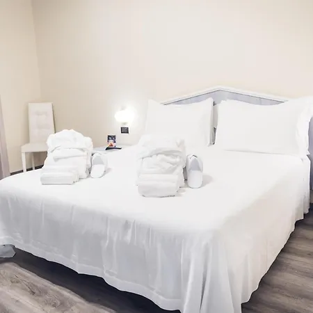 Rivoli Hotel Szálloda