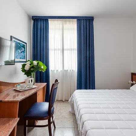 リボリ ホテル リボリ