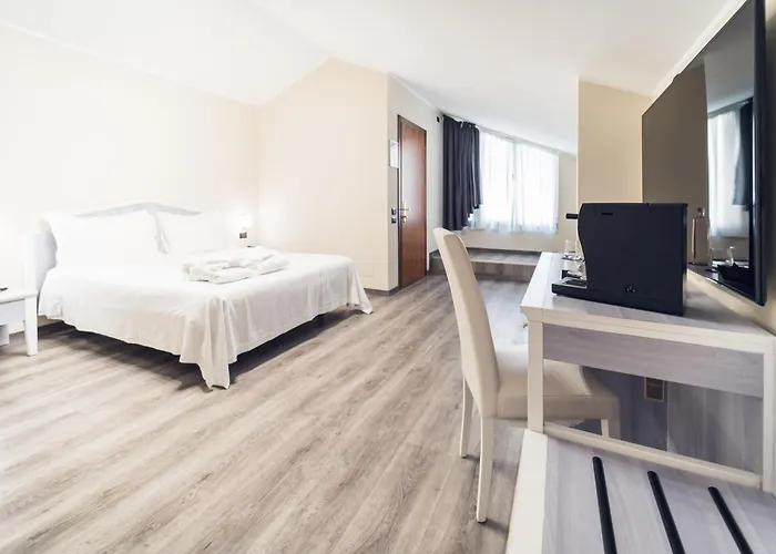 Rivoli Hotel 3*