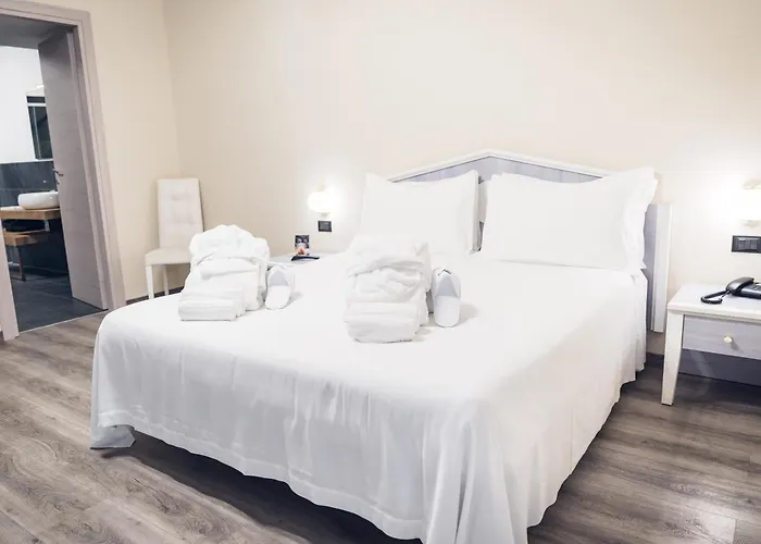 Rivoli Hotel Szálloda