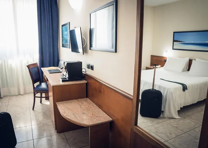 Rivoli Hotel Hotel 3*