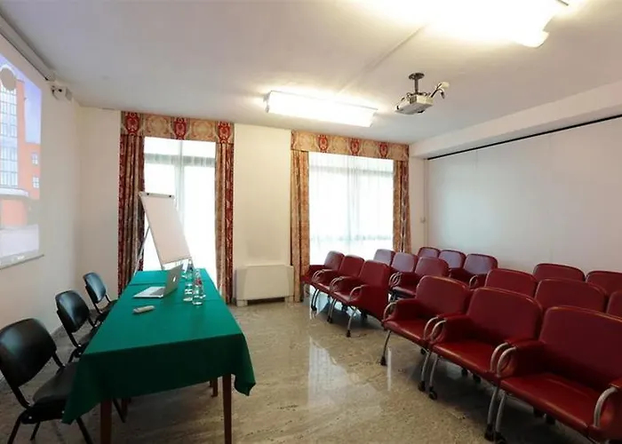 Rivoli Hotel Hotel 3*